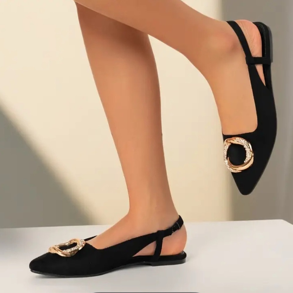 Elegant Black Slingback Flats